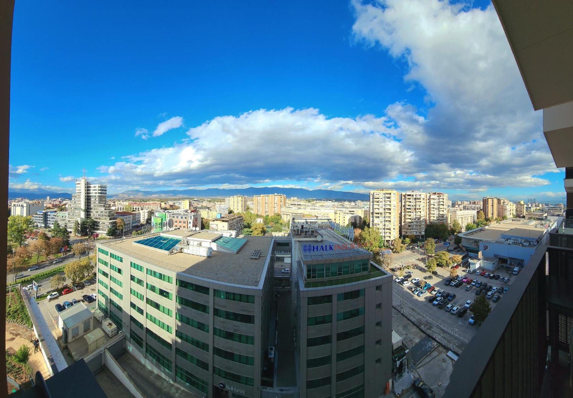 Diamond Residences 10Th Fl. Lux Apt. W/ City View سكوبجي المظهر الخارجي الصورة